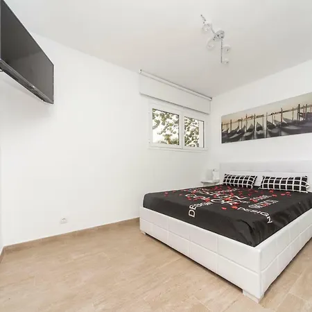 Volcanes Luxury Views דירה